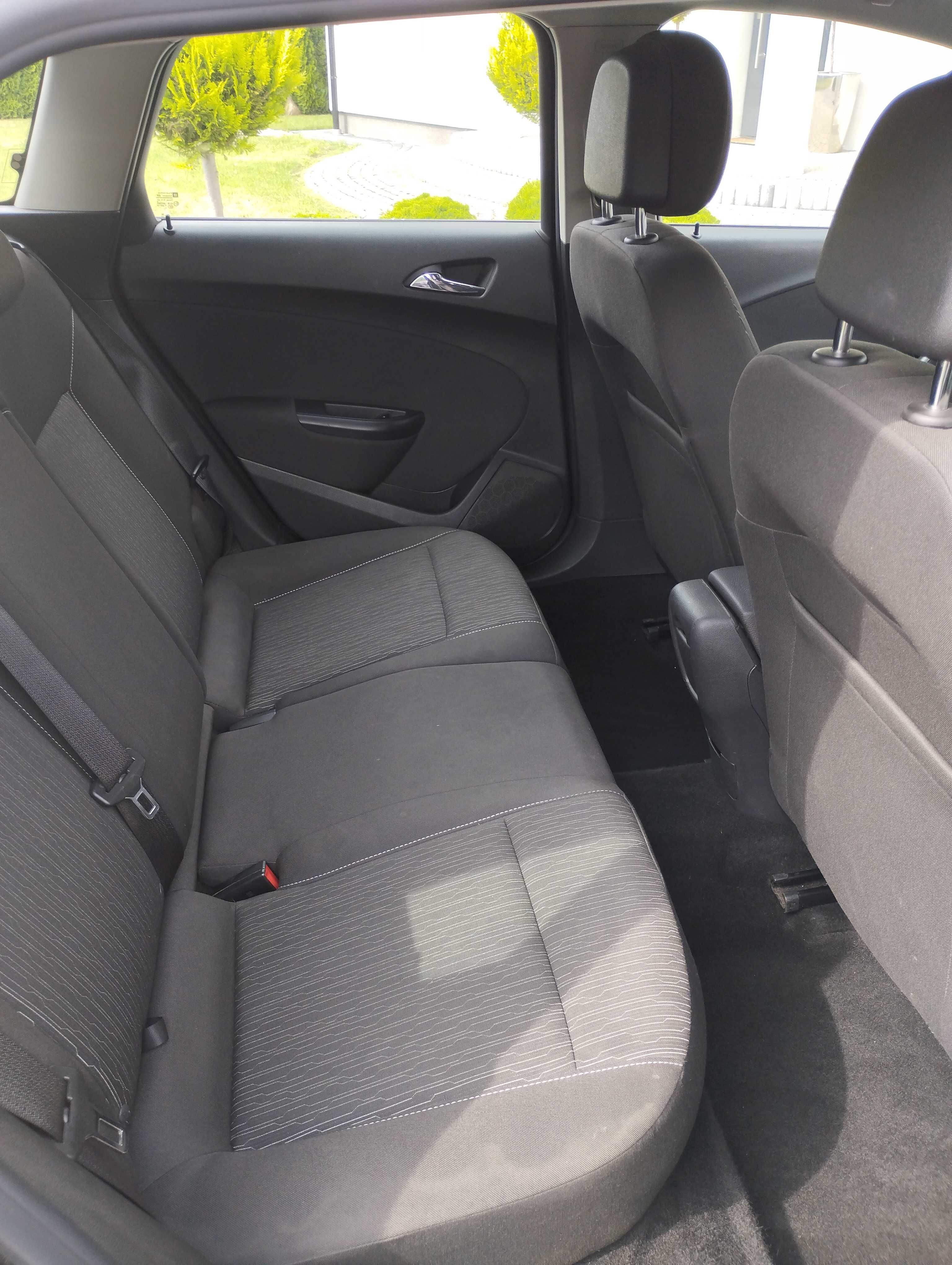 Opel Astra J Kombi CDTI 131 KM / 209 tys. / Bogate wyposażenie