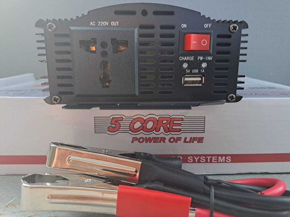 Инвертор с зарядкой 1300W 15А Преобразователь 12V в 220V БДЖ
