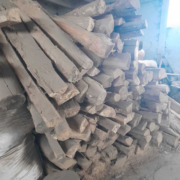 Drewno sosnowe leżakowane