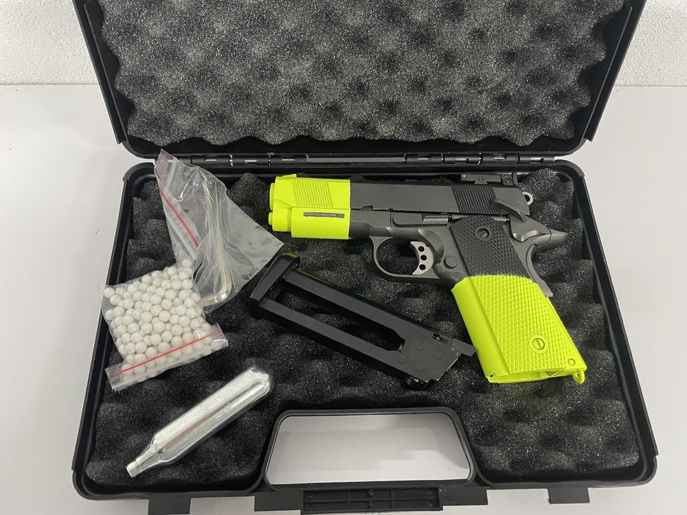 Pistola COLT Full Metal, CO2, 350fps, Blowback - Airsoft