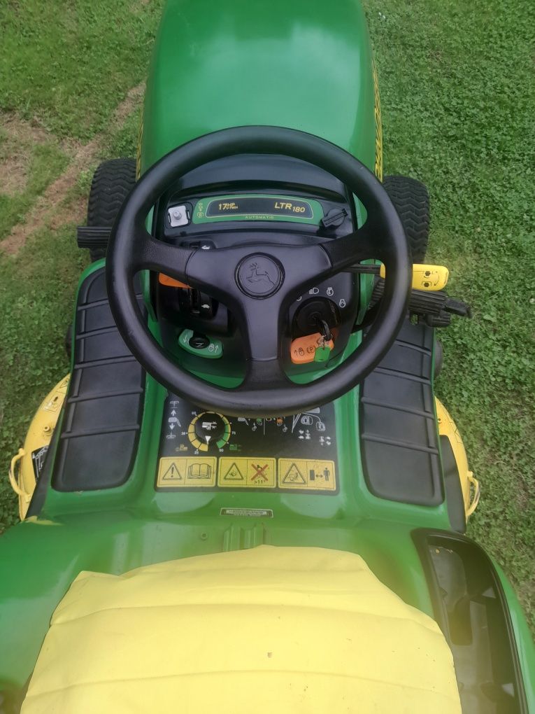 Traktorek kosiarka JOHN DEERE LTR 180
