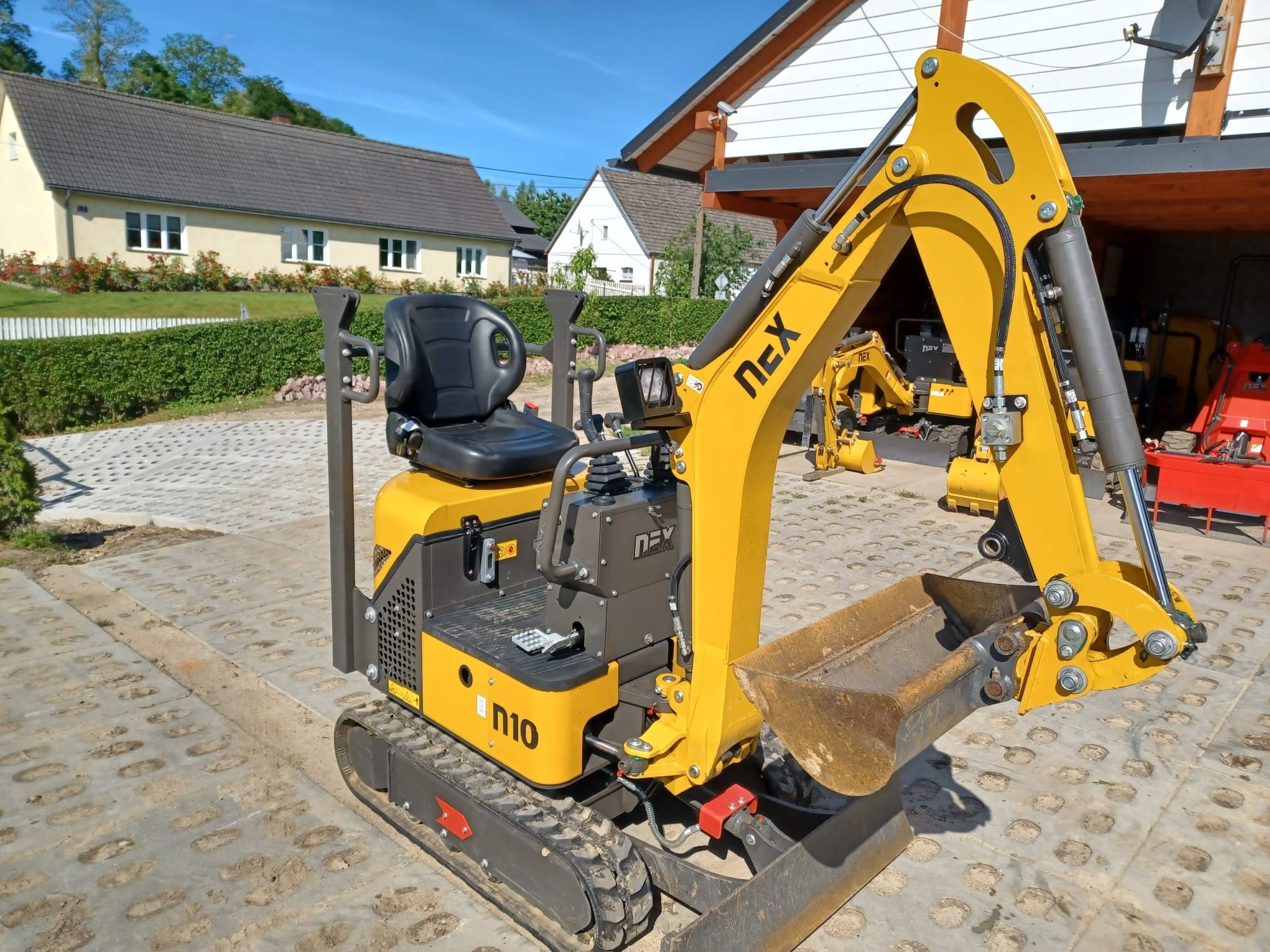 Minikoparka NEX N10 1,1 t Long 2024 używana