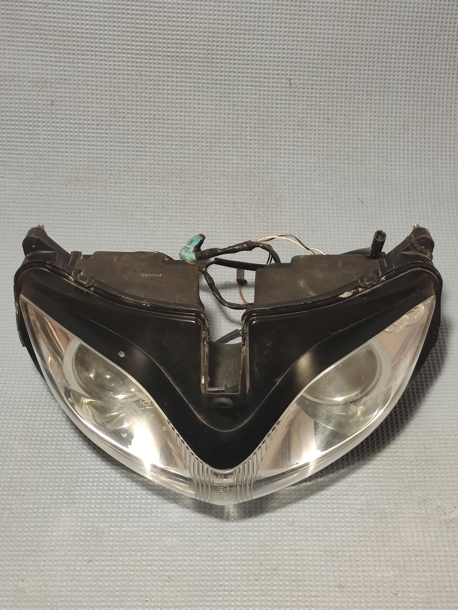 Reflektor lampa przednia Suzuki Bandit gsf 600