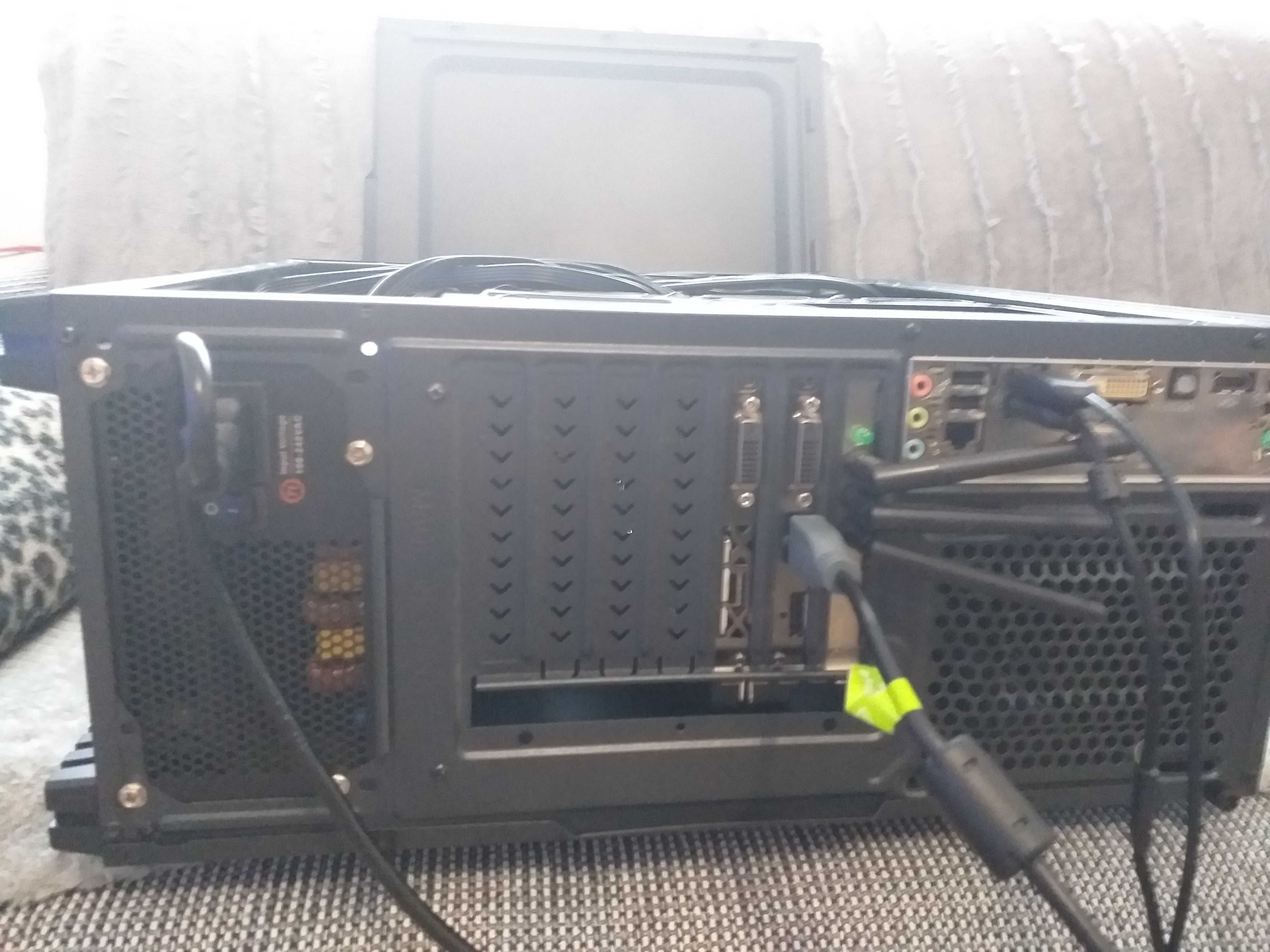 PC Intel Core i7-3770K, 8 GB 2400, XFX R9 290 4GB RAM 512 Bit, 1TB SSD