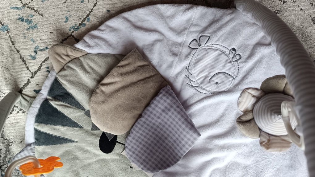 Розвиваючий килимок Миле кошеня від Babyono