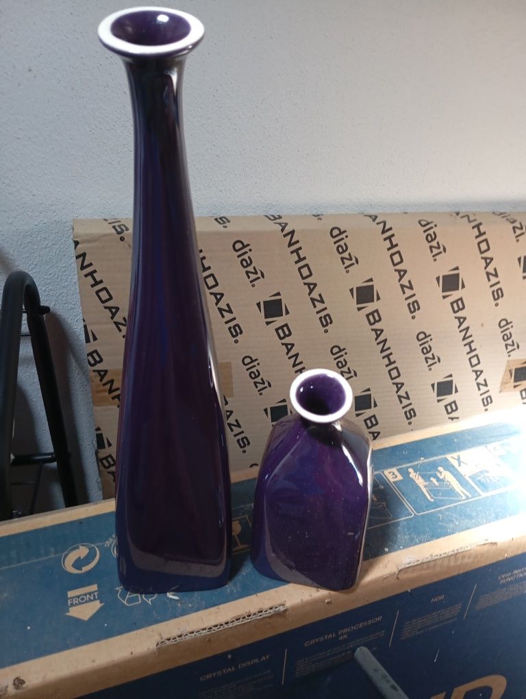 Várias jarras. Vendo em separado.