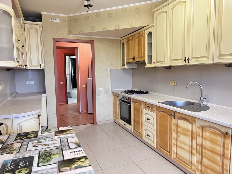 Продаж, 174м2, вікна на соборності, 2 поверх