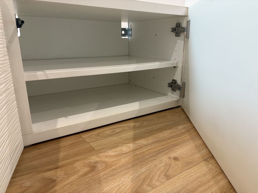 Movel de TV Besta