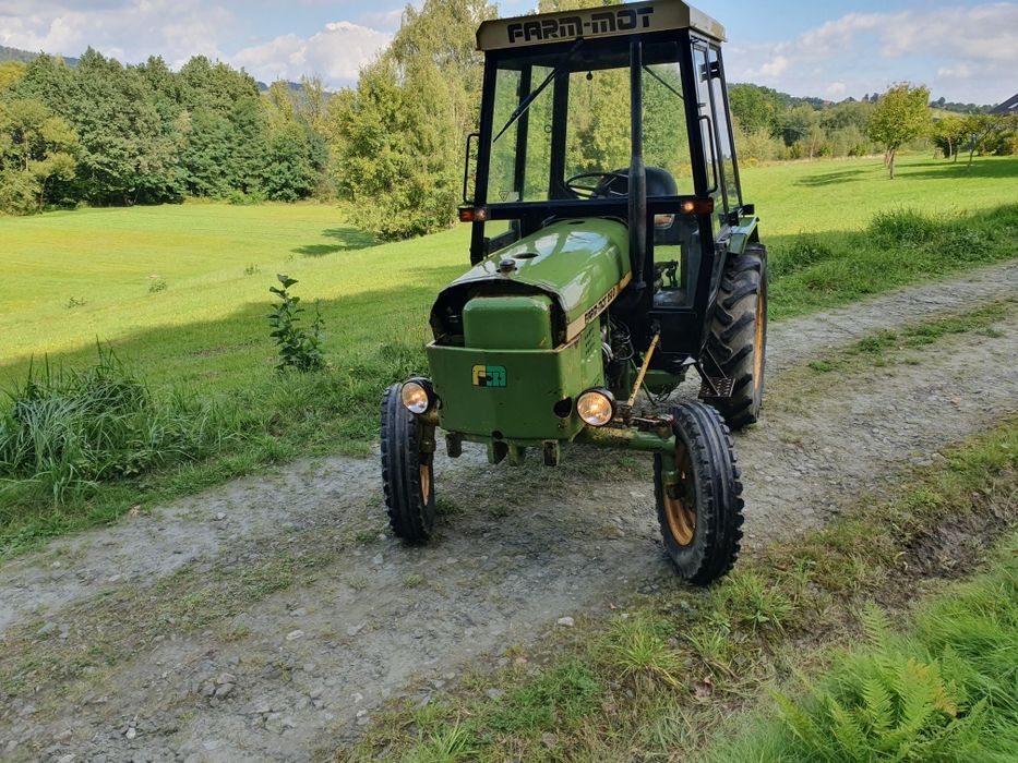 Farm-mot 250 D jak C-330/328 I T-25