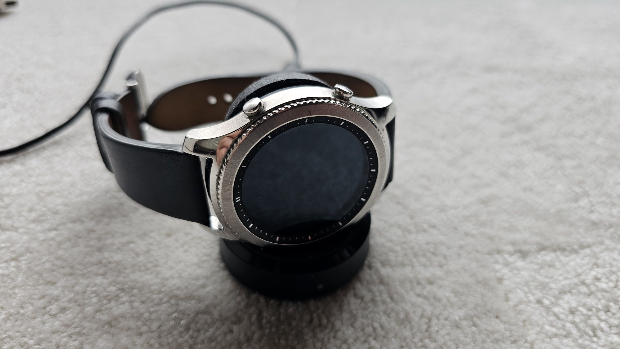 Smartwatch Samsung Gear S3 Classic stan idealny (watch 4 5 6 LTE)