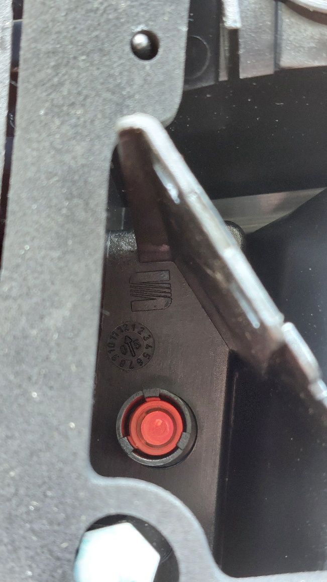 Farolim traseiro esquerdo p/ SEAT Leon 1M