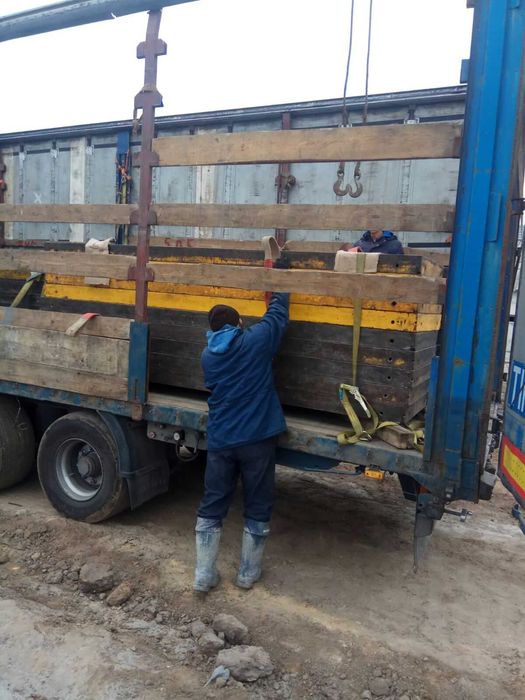 Перевезення вантажів по Україні та міжнародним напрямкам