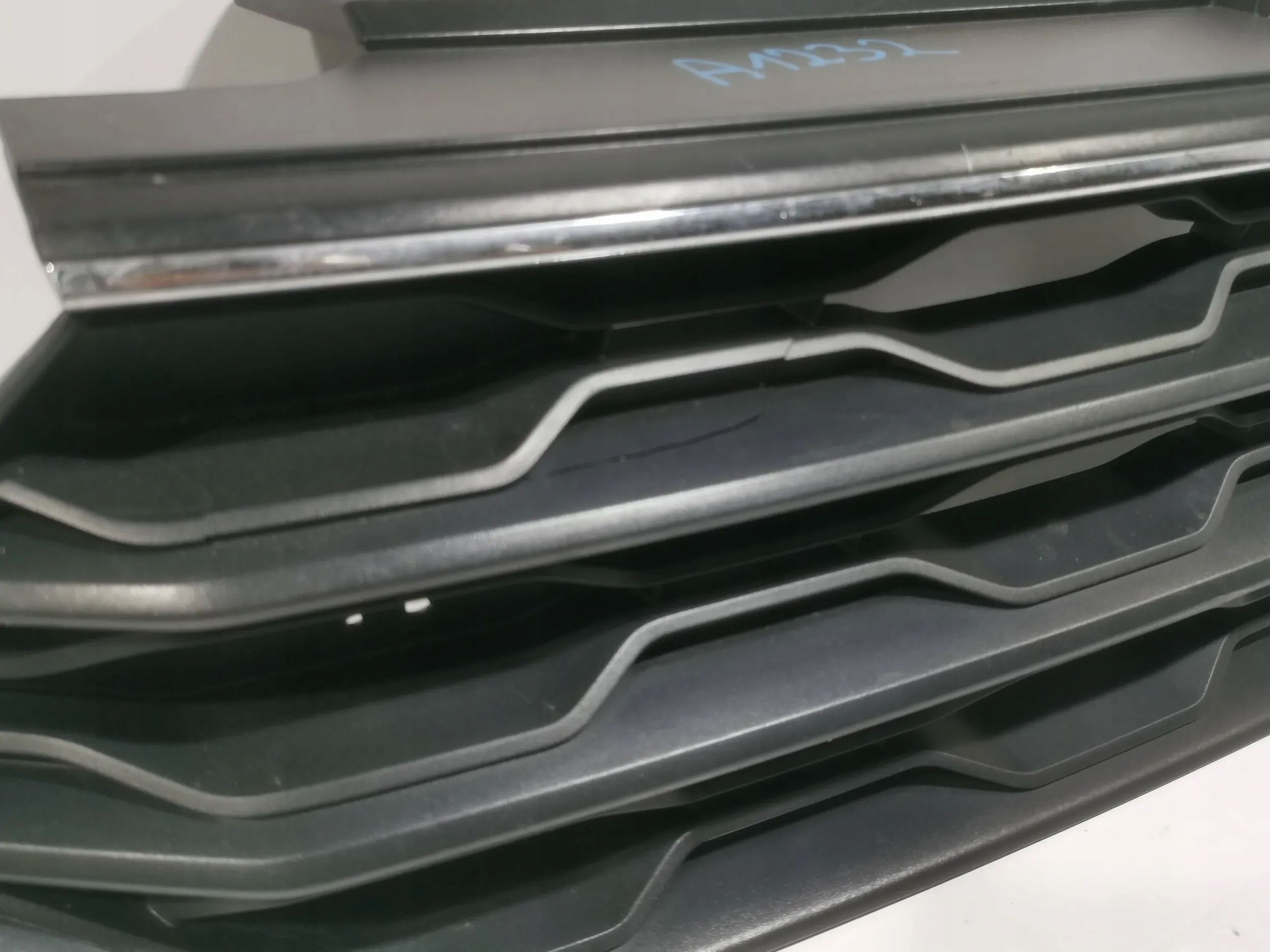 Atrapa Grill VW t-roc 2GA r-line 2GA853651B Oryg !!