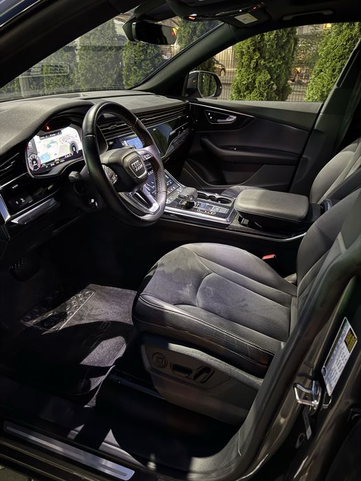 AUDI Q8 Premium 2018 3.0 TFSI Sline