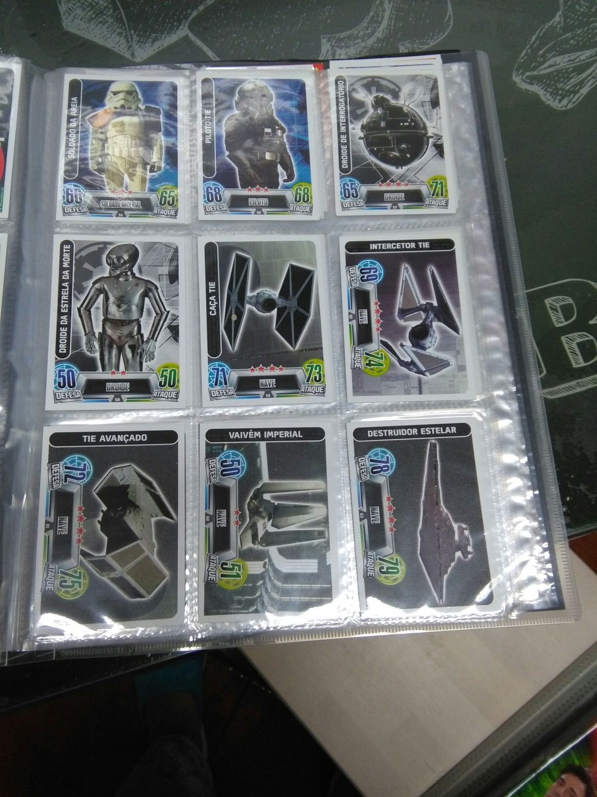 Cartas de colecção Star Wars Force Attax
