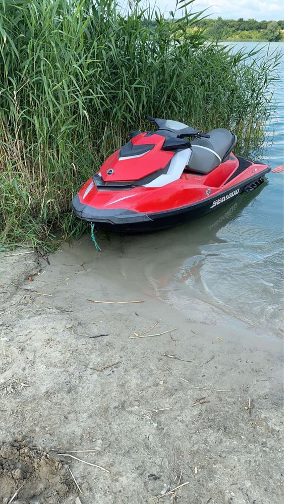 Гидроцикл, водний мотоцикл BRP seadoo GTI130