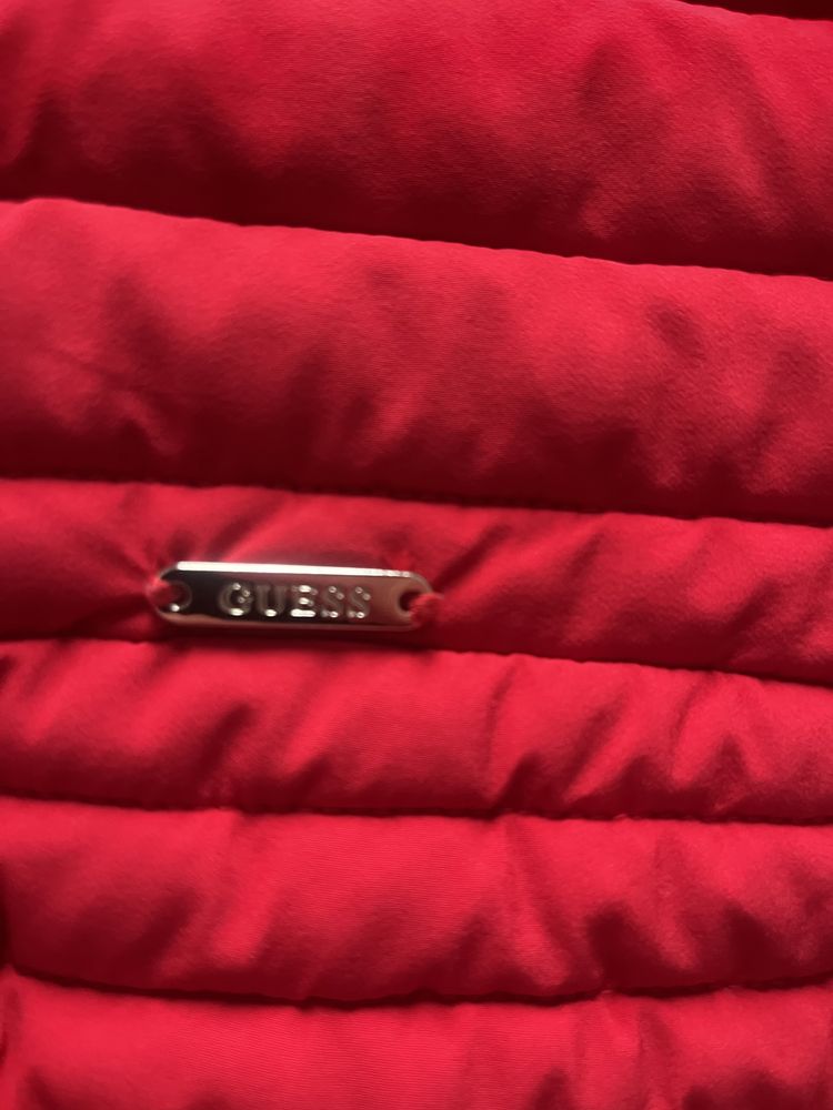 Guess kurtka czerwona 36/S