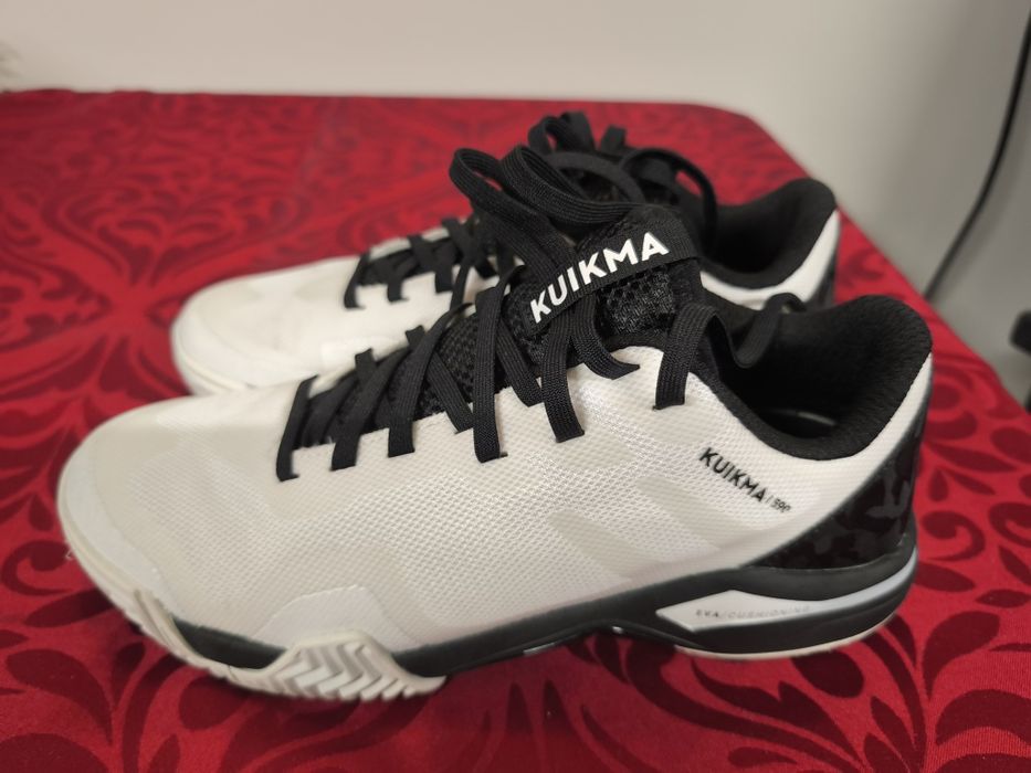 Sapatilhas Padel Decathlon Kuikma 39 como novas