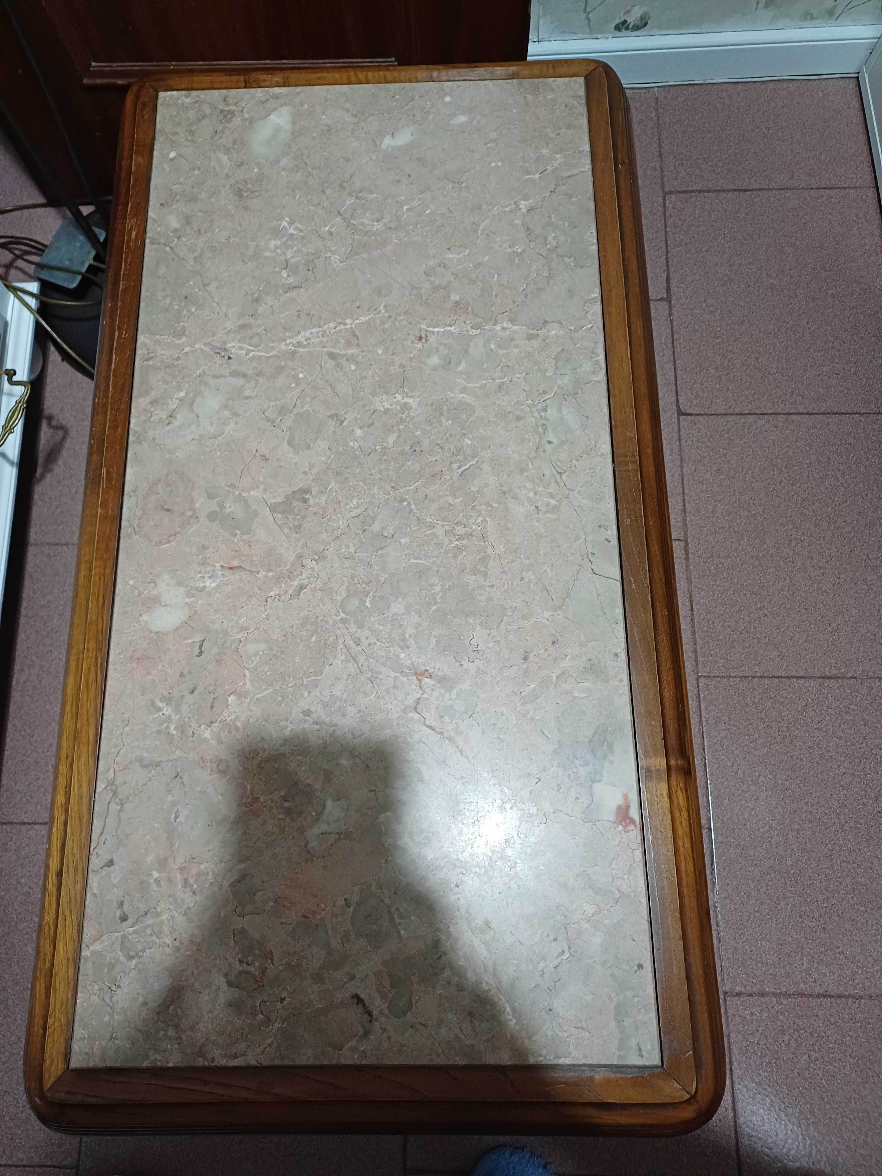Mesa de Centro com pedra 10 €