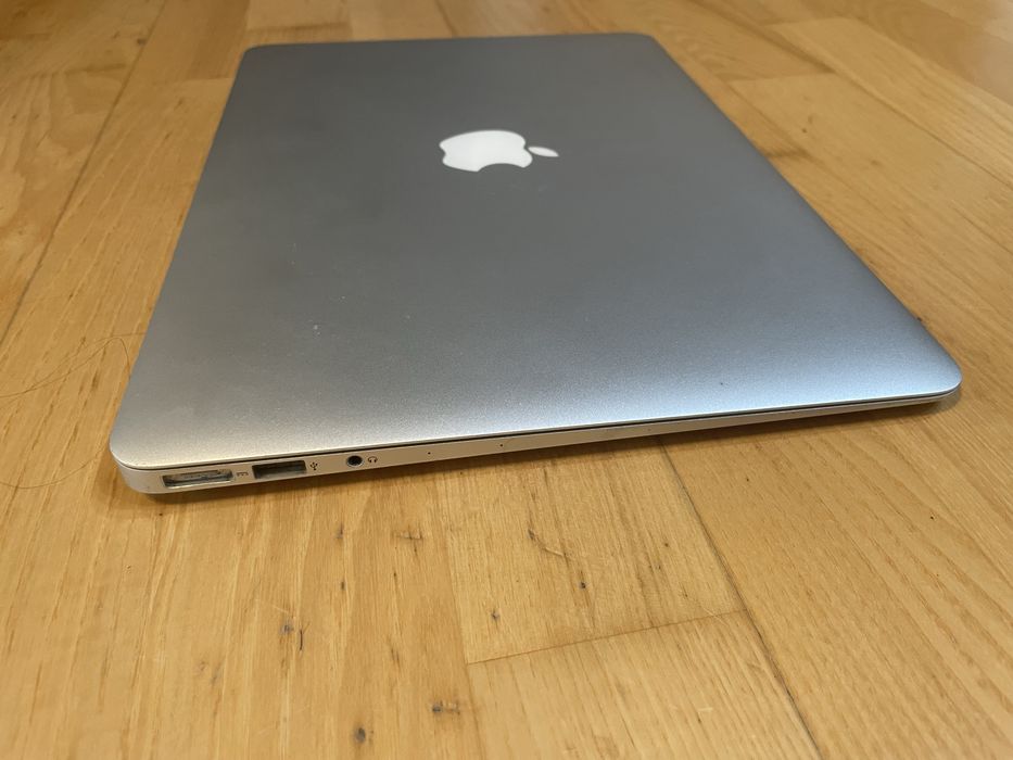 MacBook Air 13” (2017)