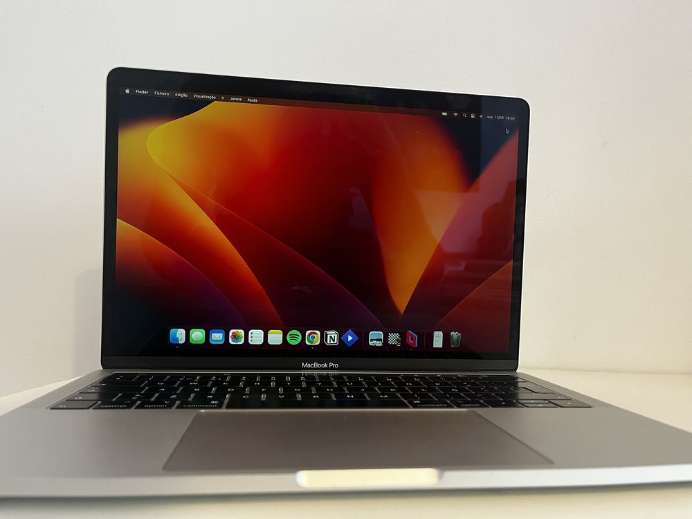 MacBook Pro 13' TouchBar | 2018