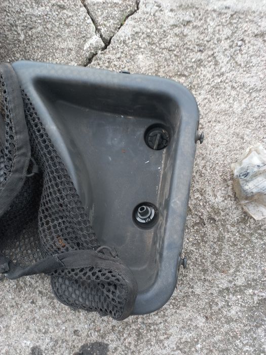 Бардачок задний по сиденье ниссан навара д40 Nissan Navara D40