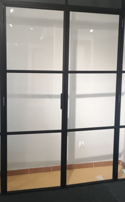 Drzwi loftowe dwuskrzydłowe, kolor RAL9005 czarny