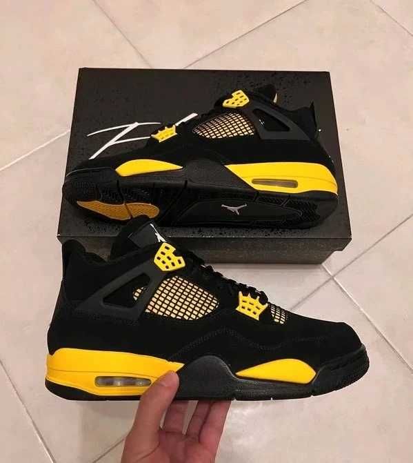 " koszykówki " Jordan_4_Retro_Thunder_Roz.41