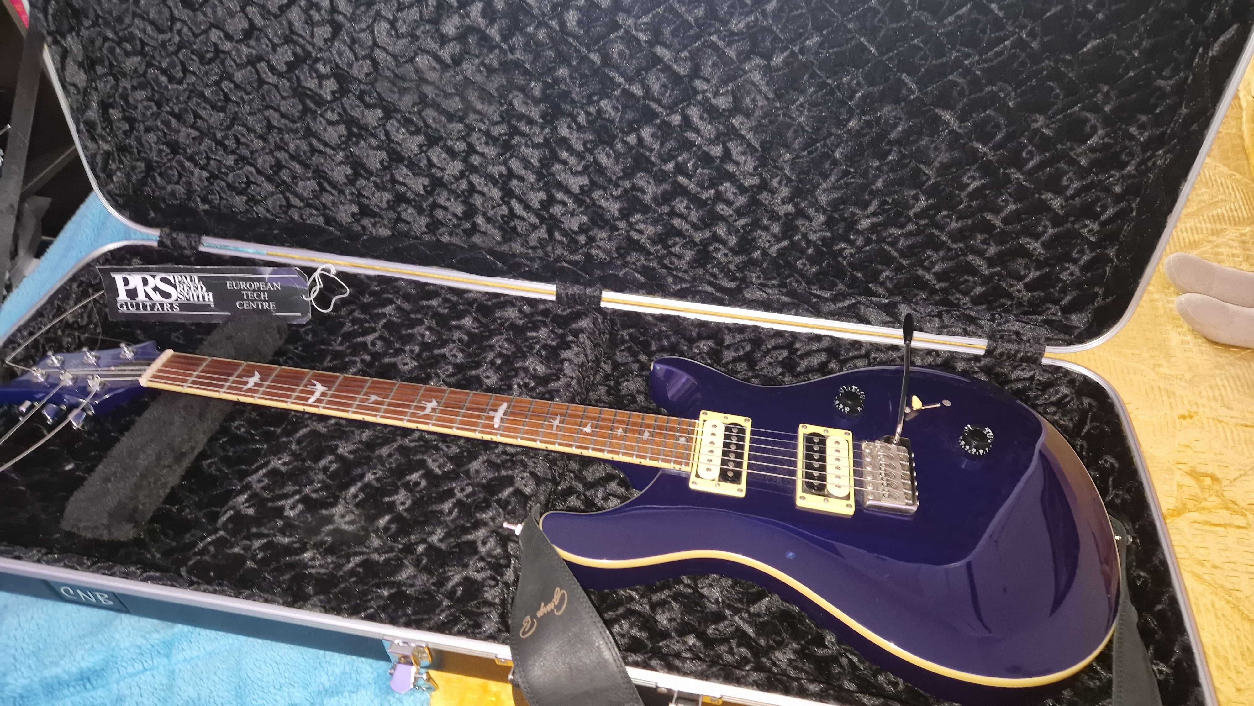 Guitarra Elétrica PRS SE Standard TB (Inclui Case rígida)