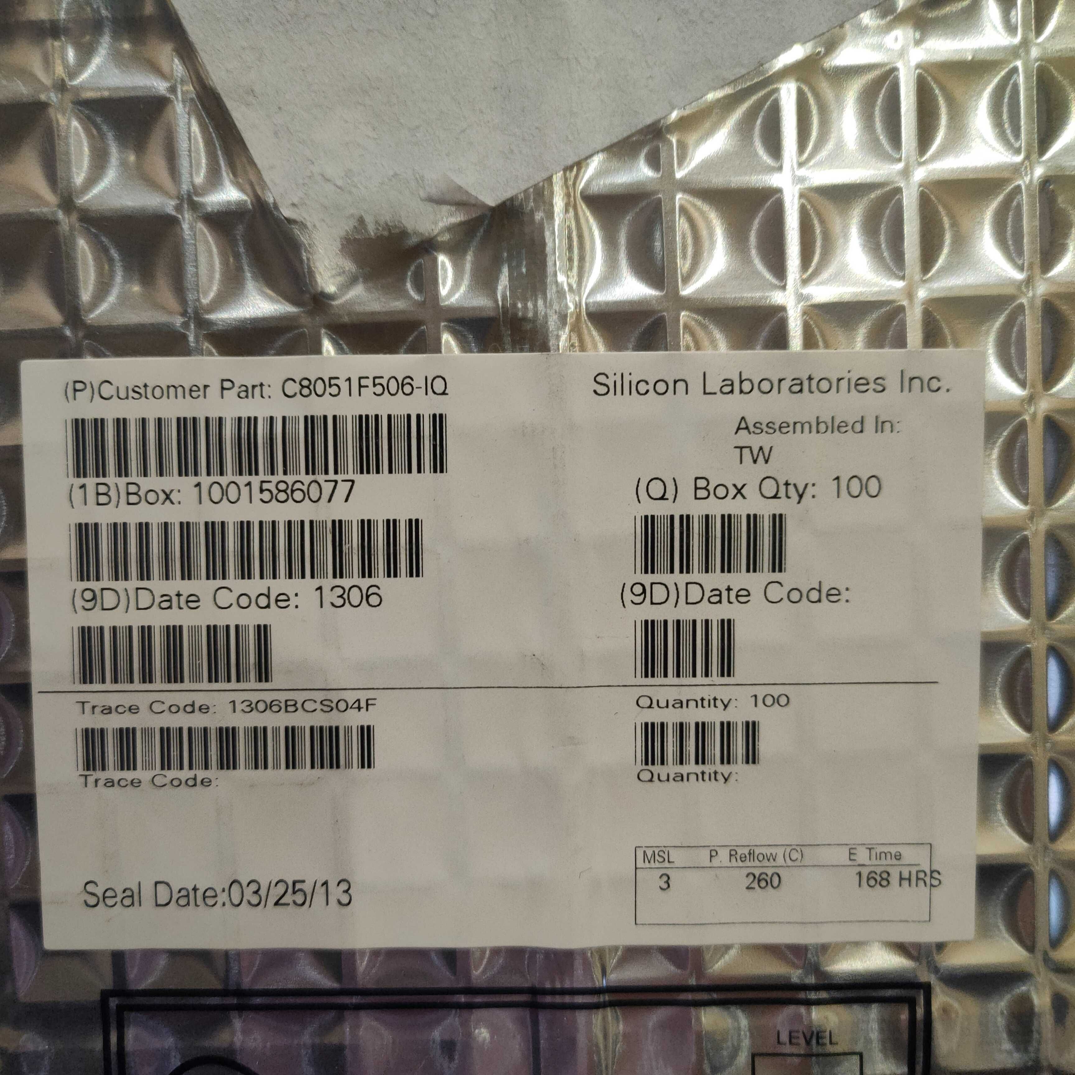Mikroprocesor 8051 C8051F506-IQ