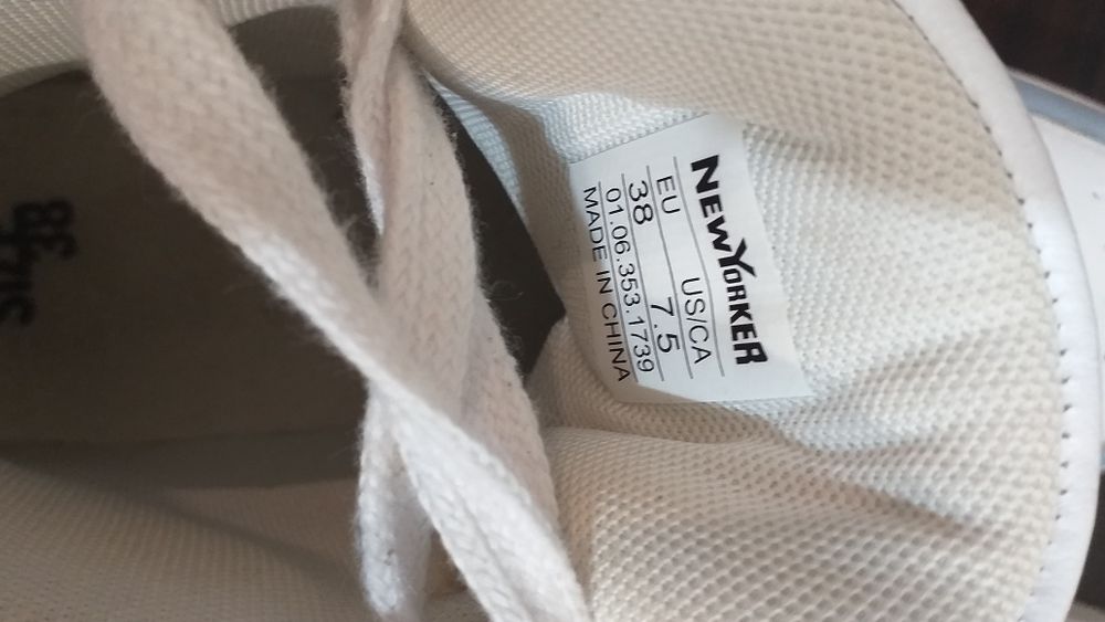 Buty sportowe za kostkę