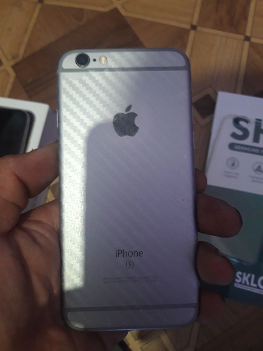 Продам два айфон 6s 32gb