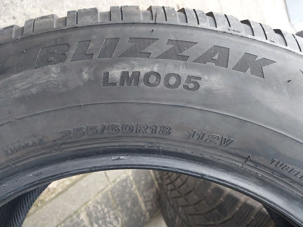 Bridgestone Blizzak LM005 255/60R18 112 V XL