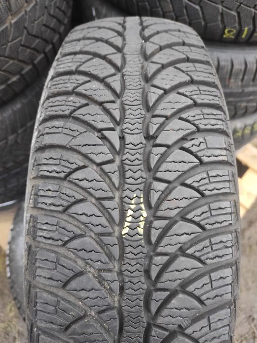 Шины зима 175/70R14.