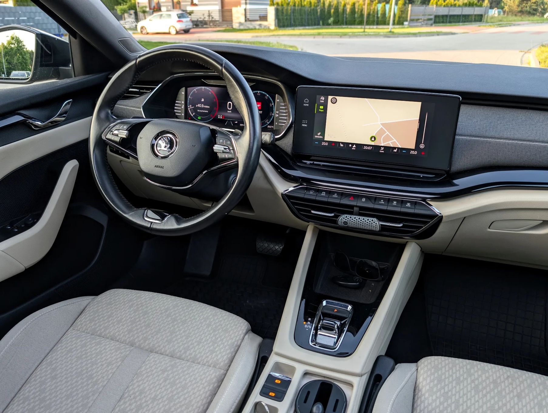 Skoda Octavia Style 2.0 TDI 150KM, DSG, LED, panorama, ambient, ACC, Bliss, hak