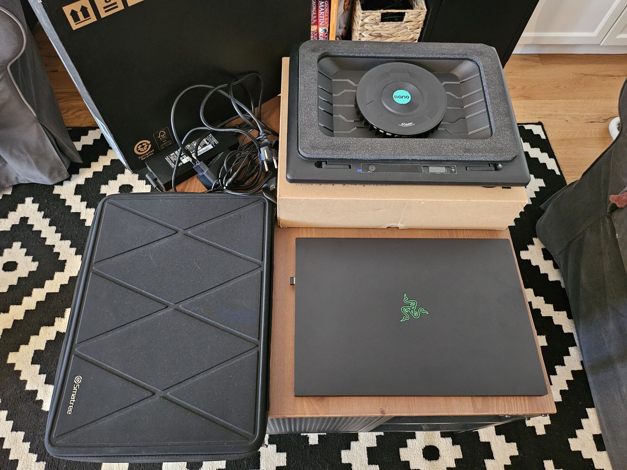 RAZER BLADE 18- RTX 4090|QHD 240 Hz| 32 GB|2TB SSD