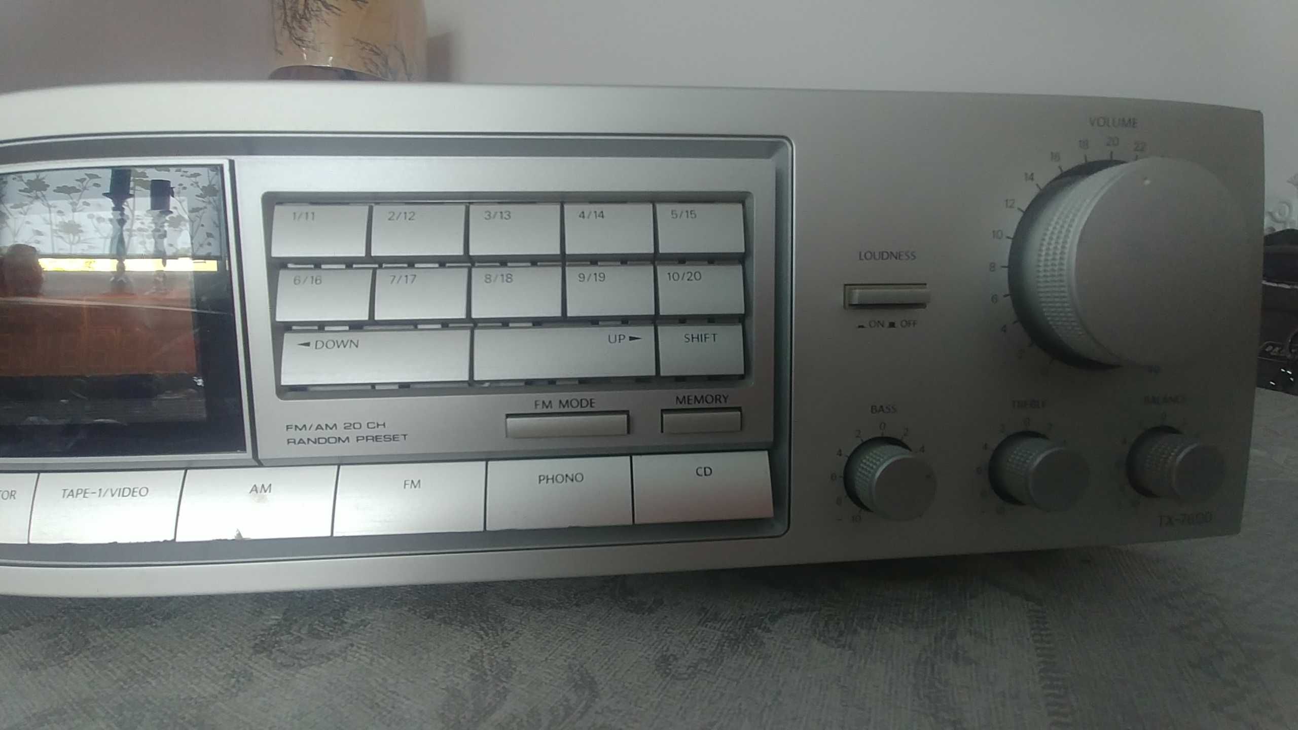 Amplituner ONKYO