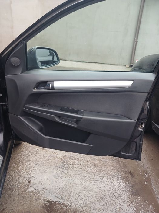 Продам Opel Astra H