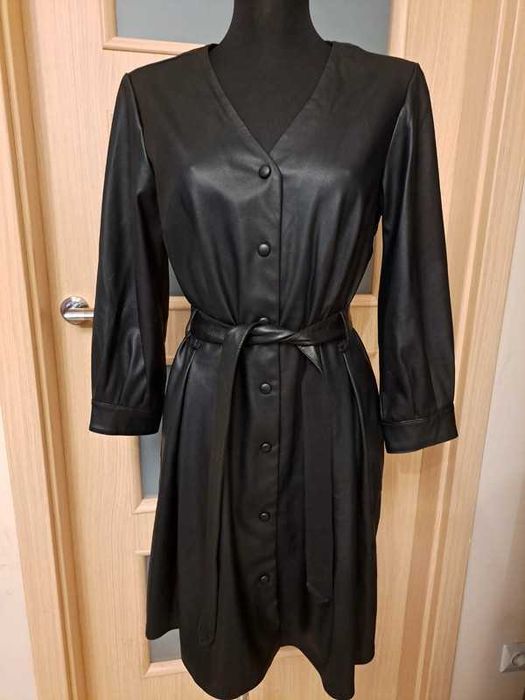 Skórzana sexy seksowna sukienka wegańska vegan eco elegancka czarna