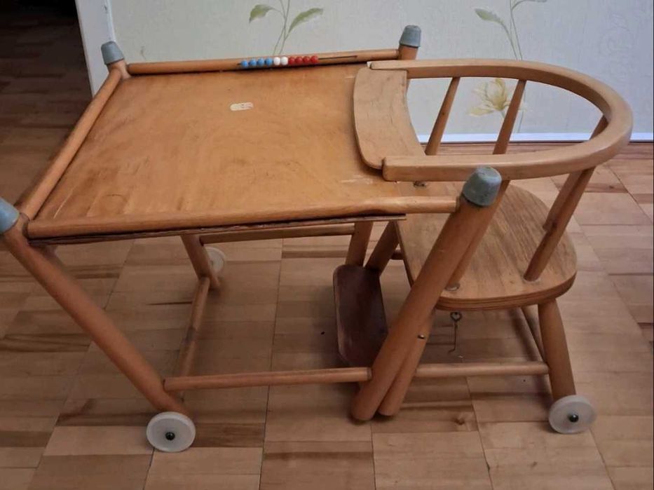 дитячий дерев'яний стільчик трансформер