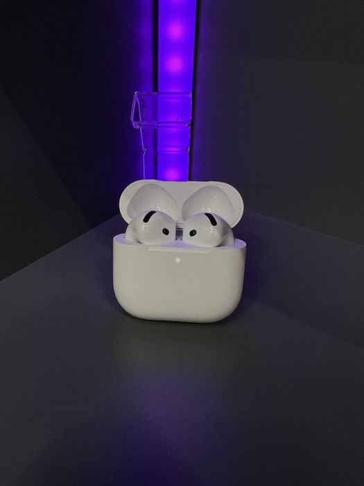 Airpods 4, стан 9,5/10 + гарантія #76089