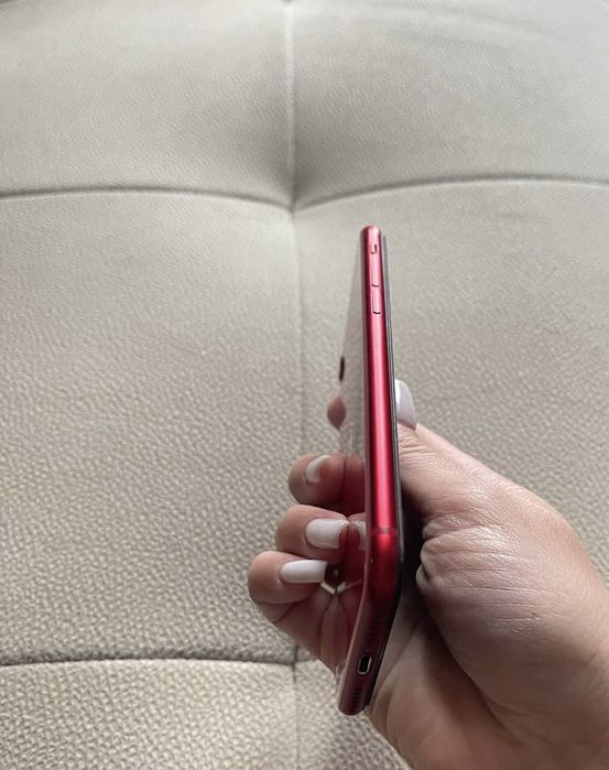 Продам Iphone Se 2022  128gb Red