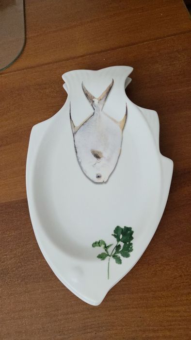 Продам рибні тарілки. В дуже хорошому стані.