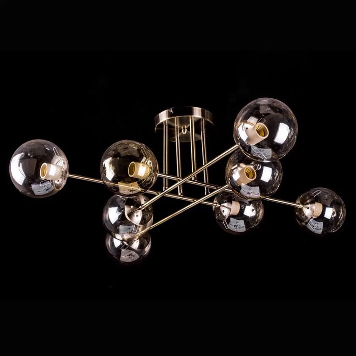 Люстра на 8 лампочок