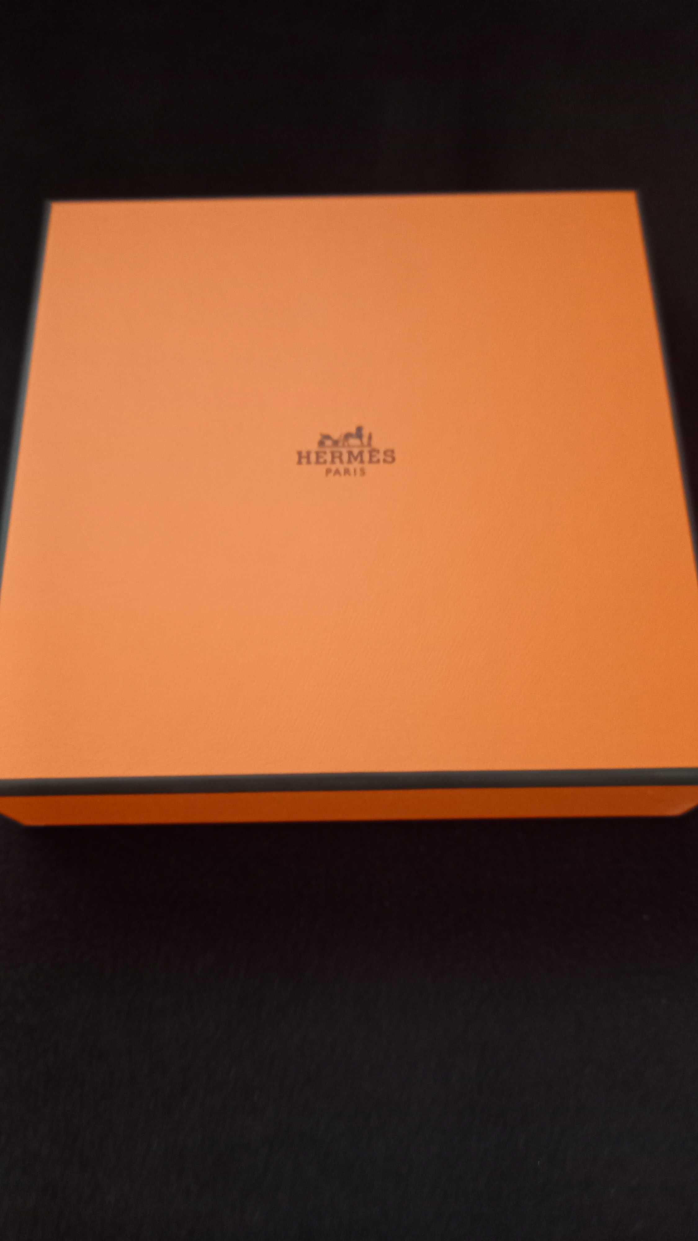 Hermes: Un jardin sur le Nil + La Lagune