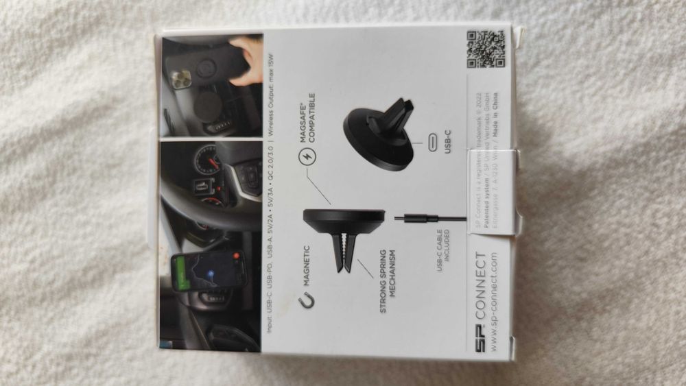 SP Connect Charging Vent Mount