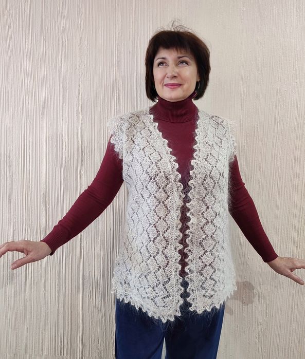 Ажурная пуховая желетка 48-50 р. Козий пух.