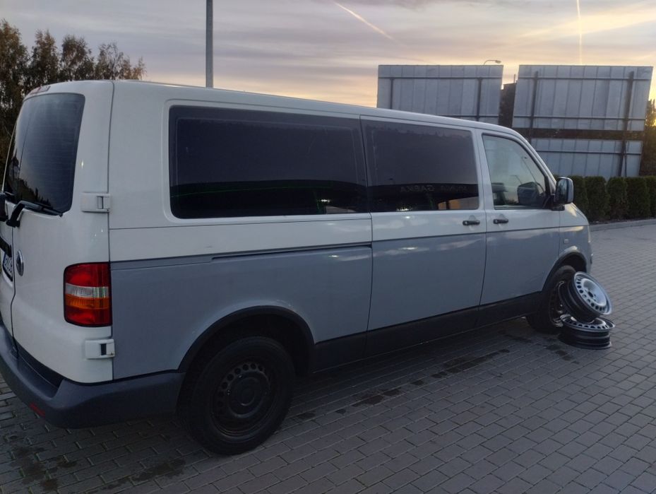 Volkswagen Transporter T5 2.5TDI Long 8-osobowy Brygadówka przegląd OC