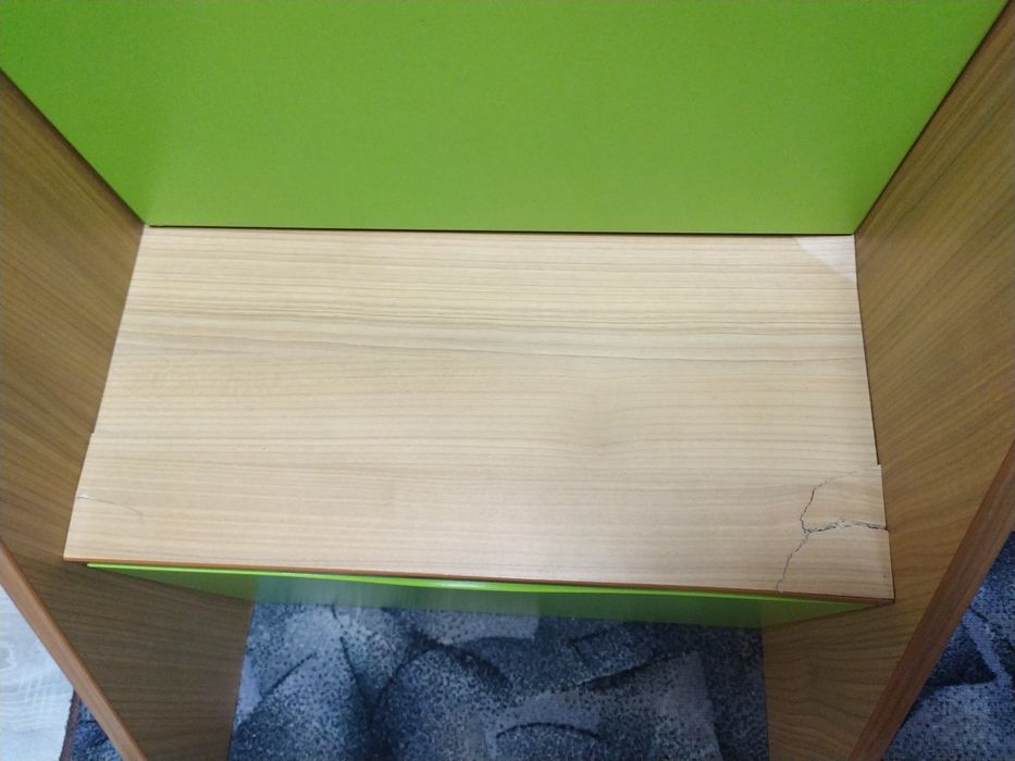 Ліжко двоповерхове . Ліжко вохярусне