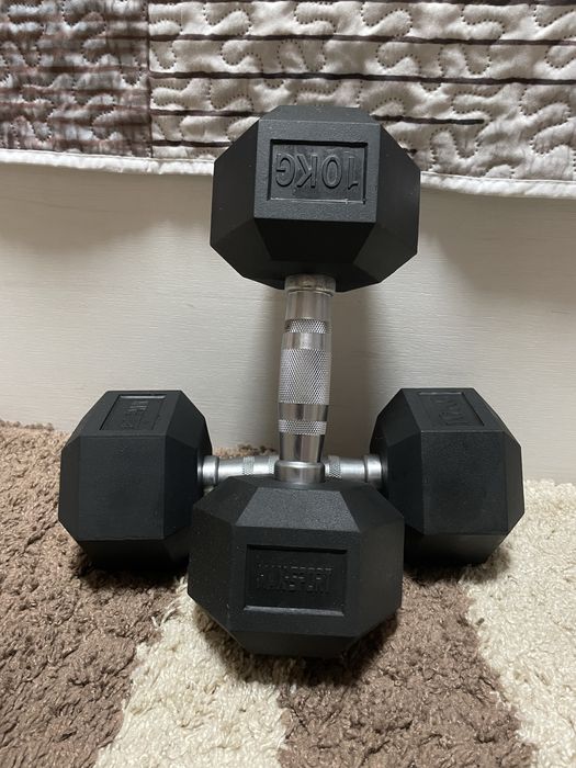 Гантели шестигранные 2 шт по 10 кг